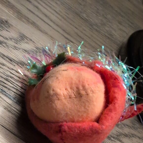 Festive Annalee Tinsel Elf Christmas Ornament with Open Eyes Vintage 1997 - Picture 8 of 9